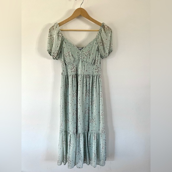 Mimi Chica Dresses & Skirts - Mimi Chica Pastel Green Short Sleeve Cottagecore Floral Midi Dress Size Medium